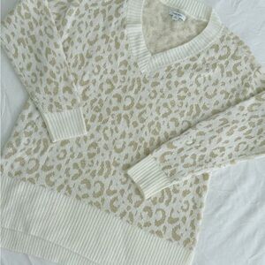 Nine West Cream V-Neck Sweater Leopard Print